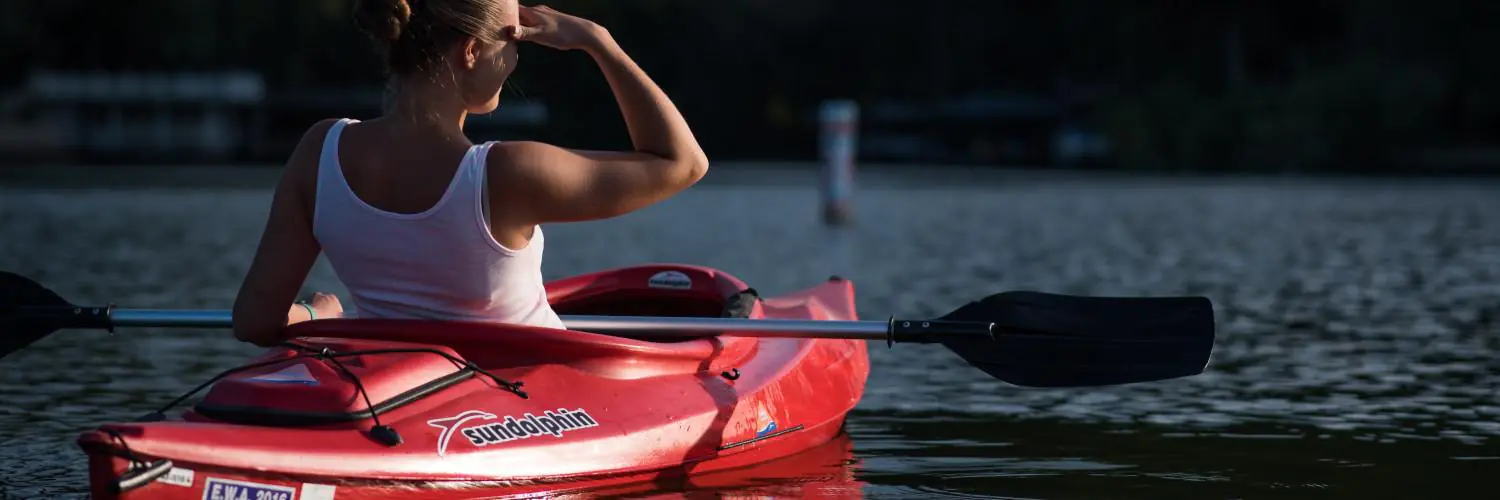 why are kayak paddles curved Why Are Kayak Paddles Curved?