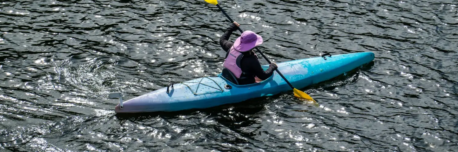 kayak when pregnant safety tips and considerations Kayak When Pregnant: Safety Tips and Considerations